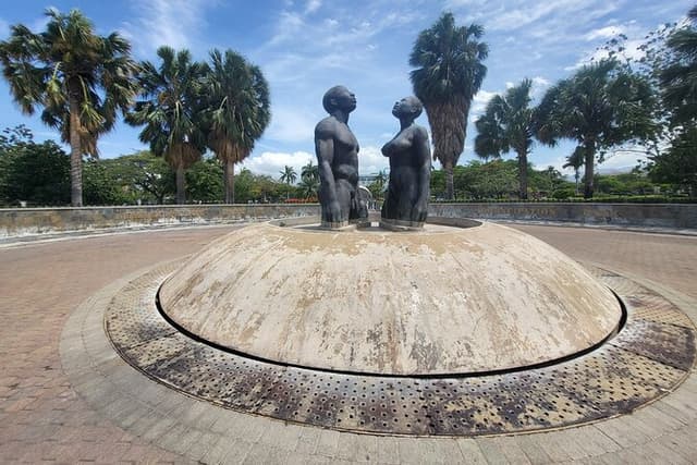Kingston Cultural Tour Bob Marley Museum & Emancipation Park