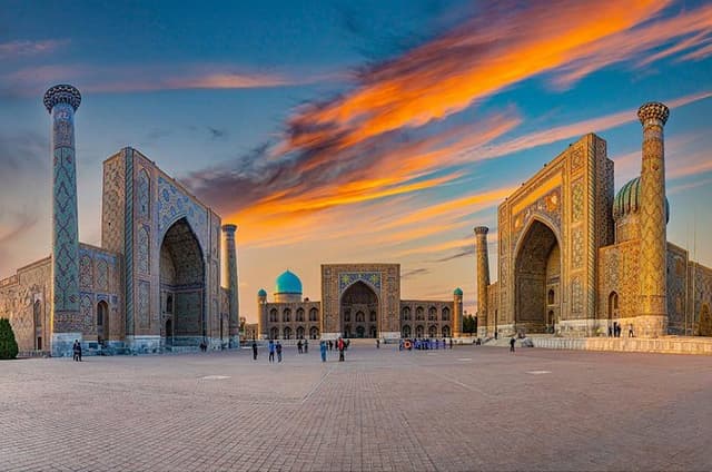 Samarkand City Highlights Guided Walking Tour