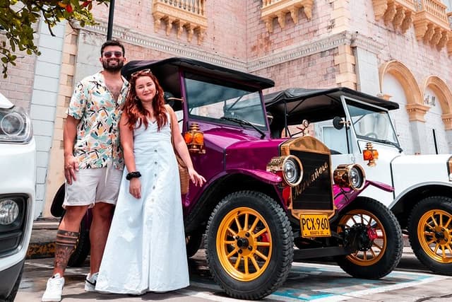 Cartagena Private Classic Car Tour Up to 5+ Bilingual Guide