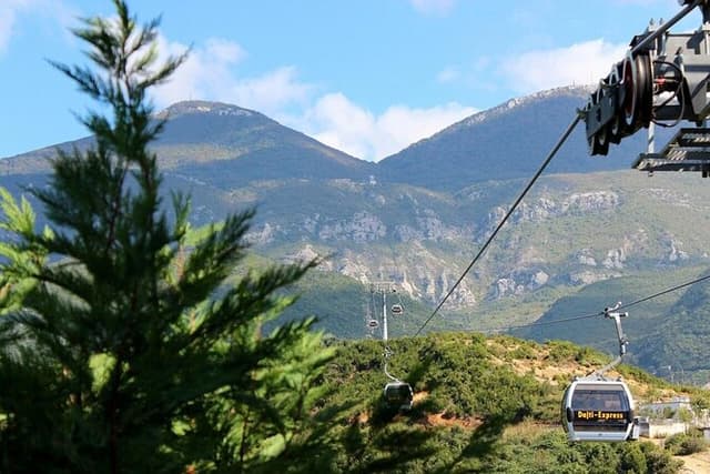 From Durres/Golem: Tirana City Tour and Dajti Cable Car