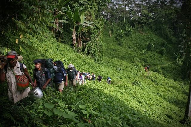 11 Day Kokoda Trek Australian and Local Guides