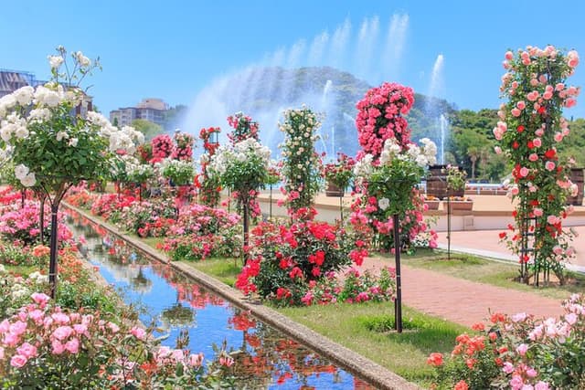 Huis Ten Bosch 2D1N All-Inclusive:Hotel, Bus, Pass, Meals & Drink