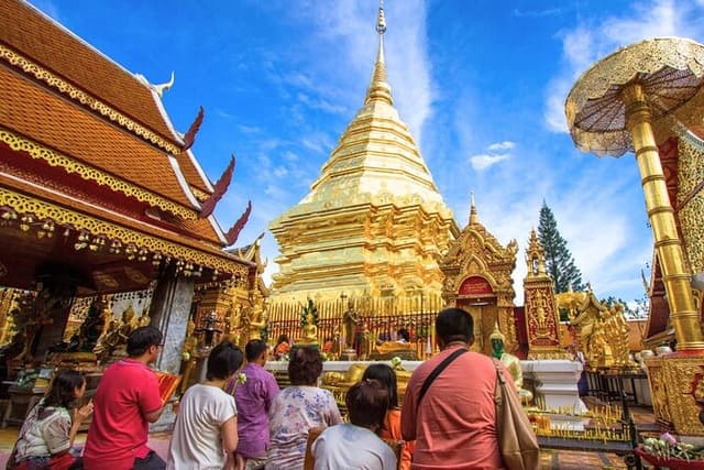 Doi Suthep Temple, Wat Pha Lat, Hmong Village Tour (Comfort Van)