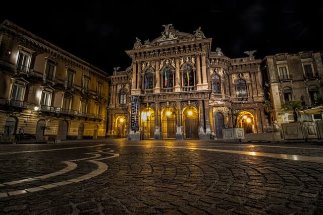Private Catania by Night: Lava Stone Streets and Seaside Lights