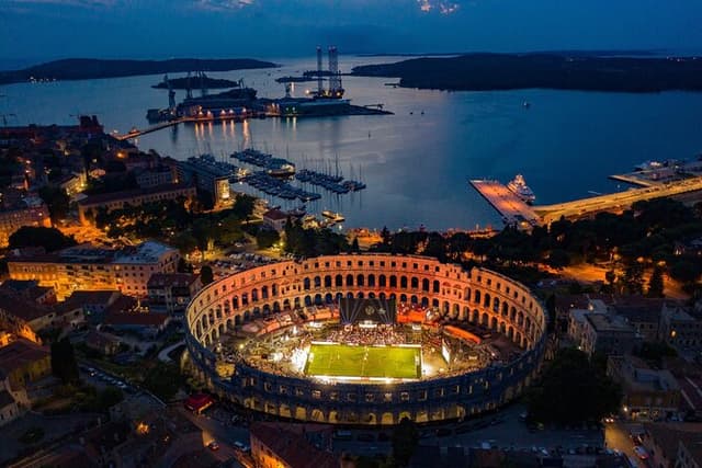 Pula Walking Tour with a Local