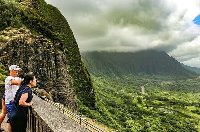 From Waikiki: Hawaii Circle Island Tour with Snorkeling