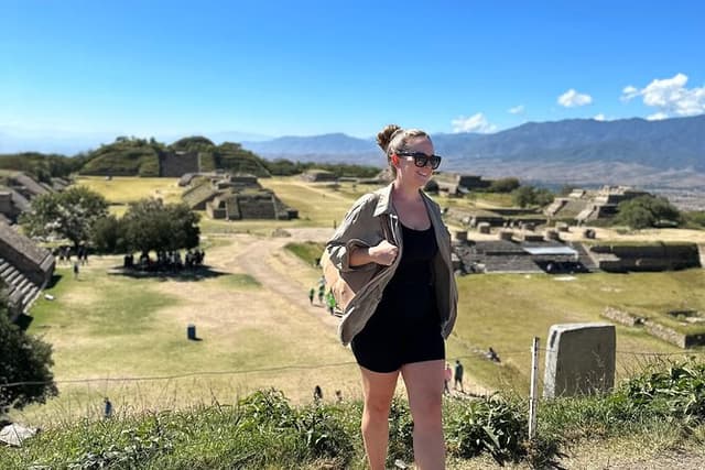 Exclusive: Monte Albán, Hierve el agua, Teotitlán & Mezcal Tour