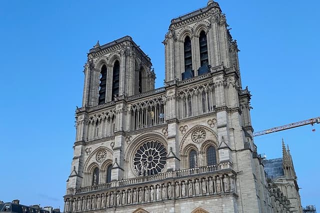 Paris Notre-Dame Interior or Exterior Walking Tour