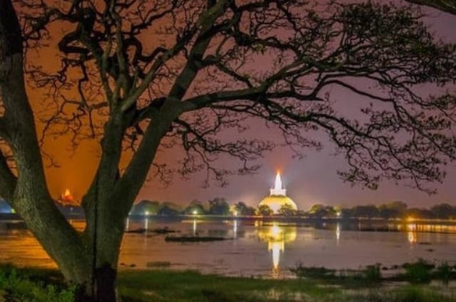 Ride Through Ruins: Anuradhapura Day Tour by Tuk Tuk