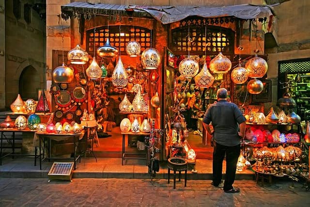 Hurghada City Tour: Old Town, Mosque, Marina & Shopping