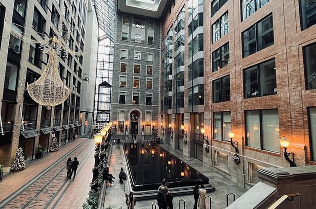 Montreal: 2-Hour Private Complete Hidden City Experience RESO