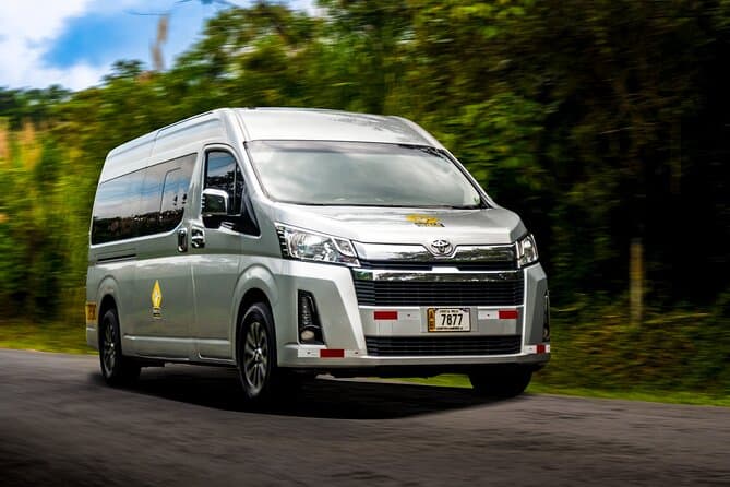 Reliable Private Transport: La Fortuna to Liberia Airport