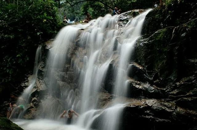 Mystical Batu Caves, Ramayana Cave & Kanching Waterfalls