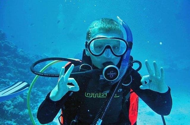 Scuba Diving Intro for Beginners with Lunch & Transfers :Hurghada