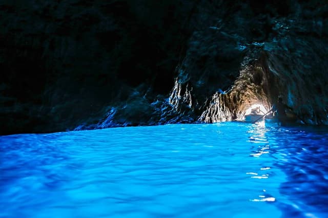Capri, Anacapri and Blue Grotto Day Tour from Naples