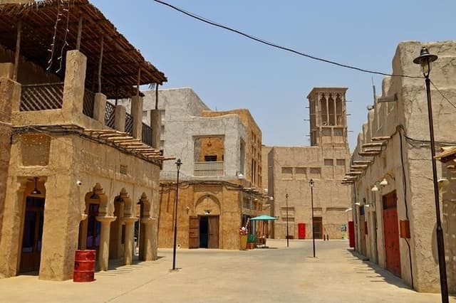 Old Dubai Walking Tour: Gold & Spice Souks, Heritage & Creek