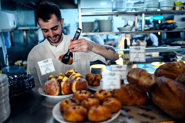 Private London East End Food Tour: 7 Tastings with Fish & Chips
