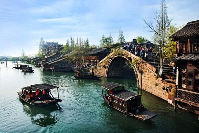 From Shanghai: Zhujiajiao Water Town Private Tour with Boat Ride