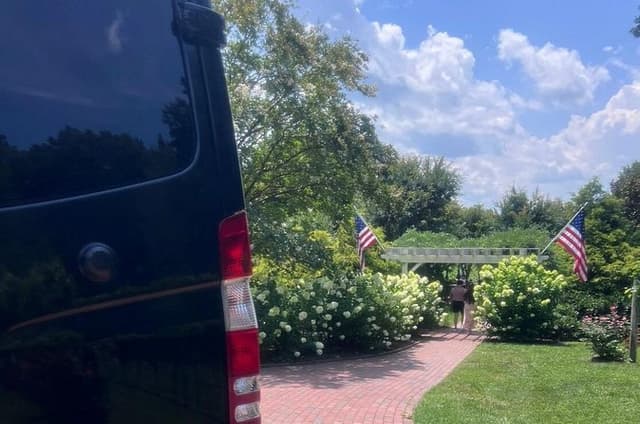 Private Custom Charlottesville Wine or Beer Tours