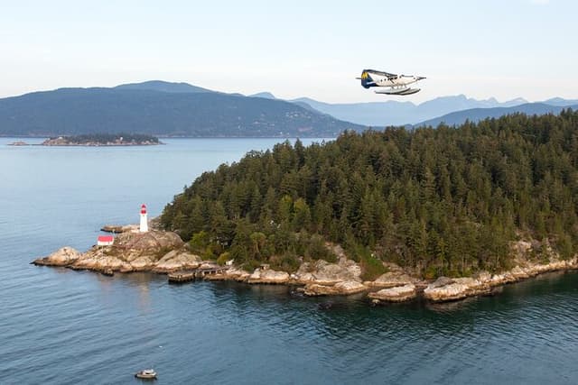 Vancouver Extended Seaplane Tour — Howe Sound & Islands