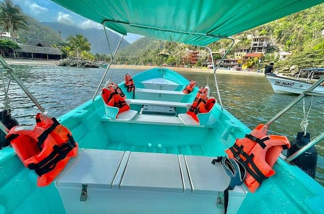 Private Snorkeling Tour to Yelapa from Boca de Tomatlán