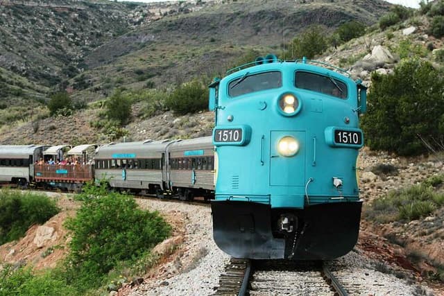 Jerome and Verde Canyon Railroad Scenic Tour