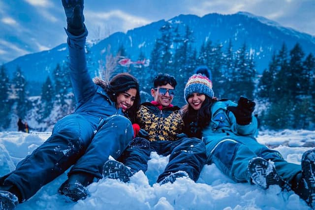 Manali Local, Solang Valley, Kullu, Kasol & Manikaran Day Tour