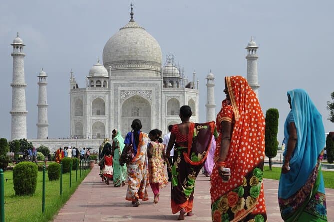 Compare Best Golden Triangle Tours from Bangalore