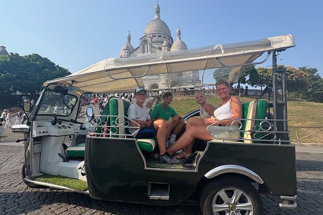 4 Hour Grand Paris Tour by Electric Tuk Tuk See Almost Everything