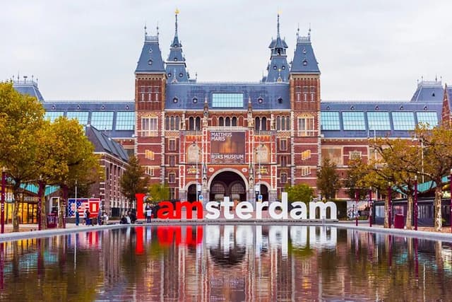 Amsterdam City Private Tour & Canal Cruise