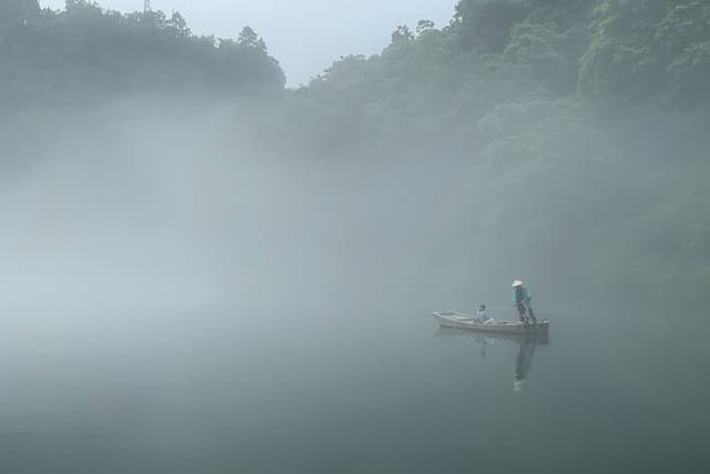 Shared Boat Trip in Mugenkyo River Mist