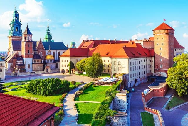 Krakow Old Town Highlights Private Walking Tour