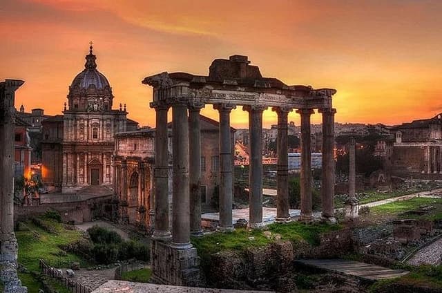 Private Roma Walking Tour Adventure