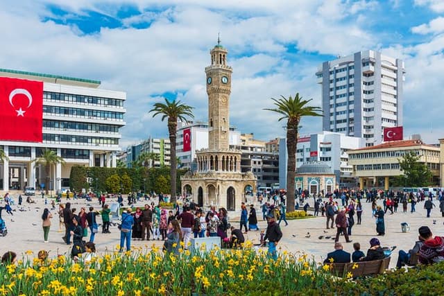 Izmir City Tour Top Attractions with Public Transportation