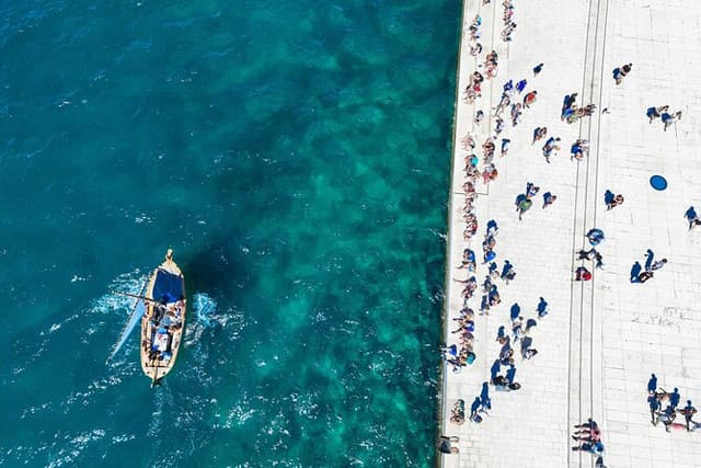 NEW! Zadar Traditional Boat Ride & Old Town Walking Tour by Šušur
