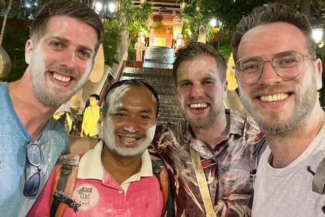 Phnom Penh Walking Tour: History, Food, Art & Local Life