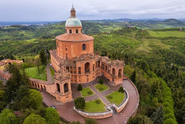 Bologna Guided Tour of the Basilica of San Luca