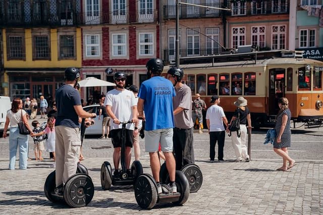 Porto: 2-Hour City Highlights Segway Tour - Guided Experience