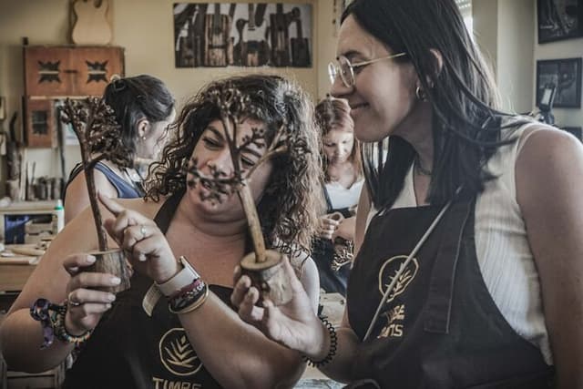 Workshop to connect with Almería through desert wood