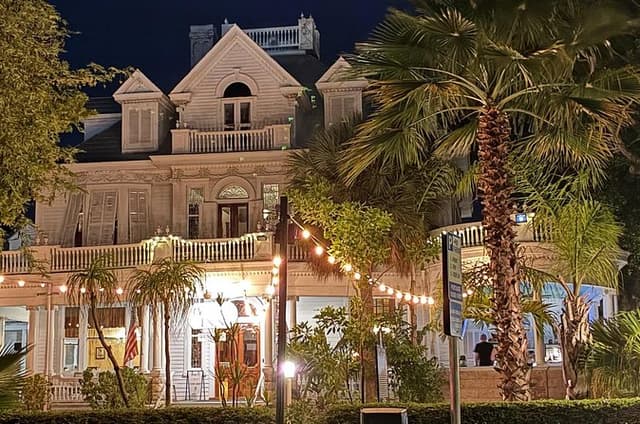 Key West Ghost and Mysteries Guided Tour