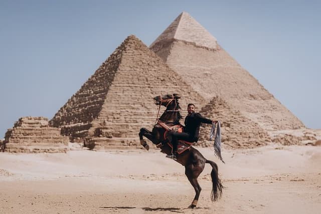 Epic Pyramids Photo Experience – Private 2-Hour Session