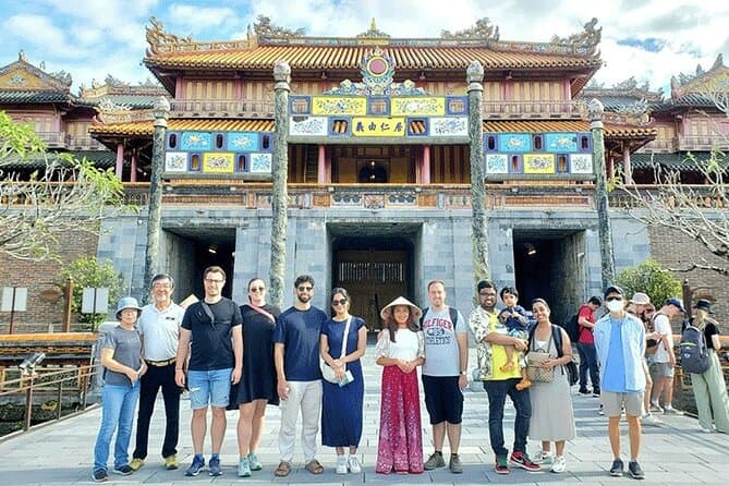 Best Private Car Service: Da Nang to Hue Transfer