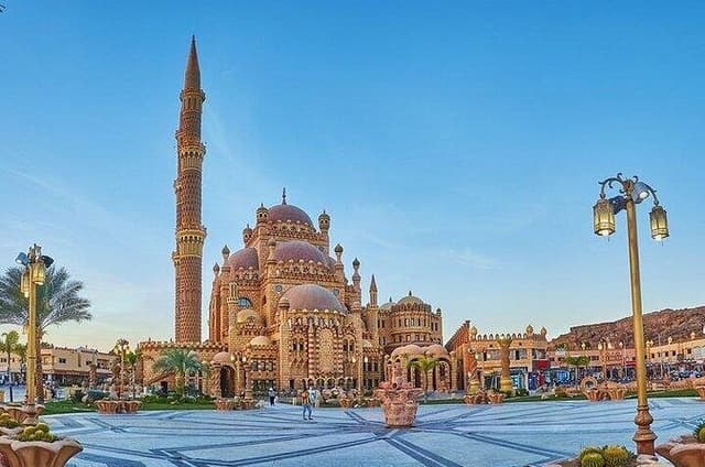 Private City Tour Mosque Soho Square + Ice Rink – Sharm El Sheikh