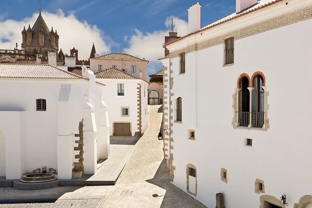 Evora from Lisbon Private Tour with All its Highlights