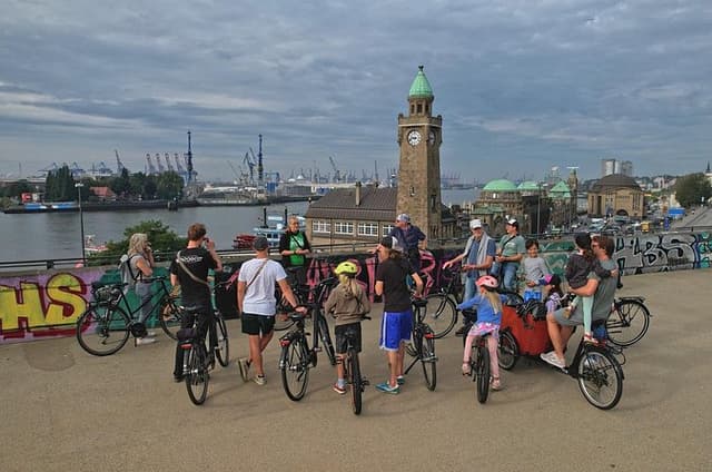 Insta Bike Tour with a guide 