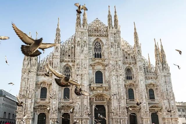 Milan in Style Golf Cart Tour of the Fashion Capital of Italy