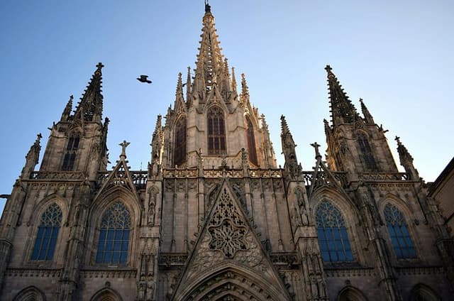 Barcelona: Gothic Legends, Drinks & candy Tasting