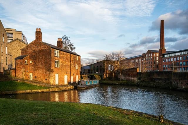 Private Manchester Self-Guided Tour