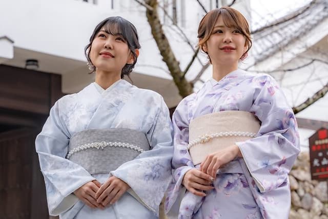 Kimono Rental and Tea Ceremony Experience in Inuyama