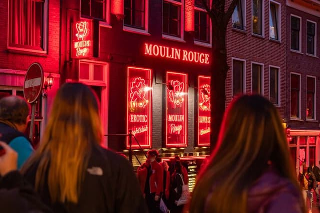 Amsterdam Red Light District Walking Tour in EN/DE/IT/ES/FR